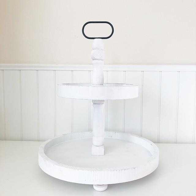 Tiered Tray - Distressed White Round 15"