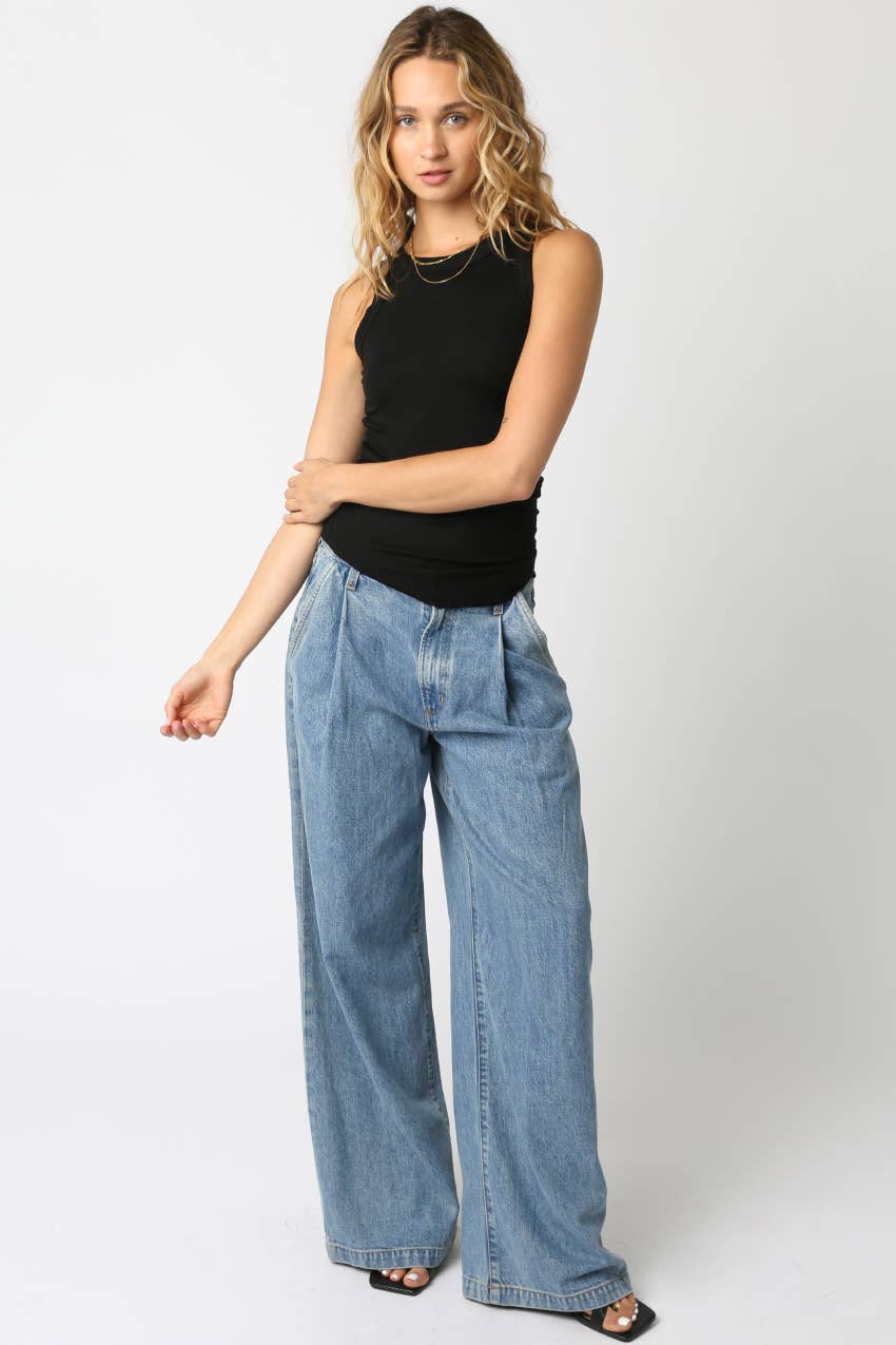 Ribbed Fitted Scoop Neck Tank Top
