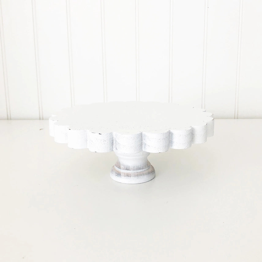 Large Scalloped Riser - White