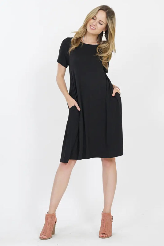 Black Short Sleeve Flared Dress With Pockets